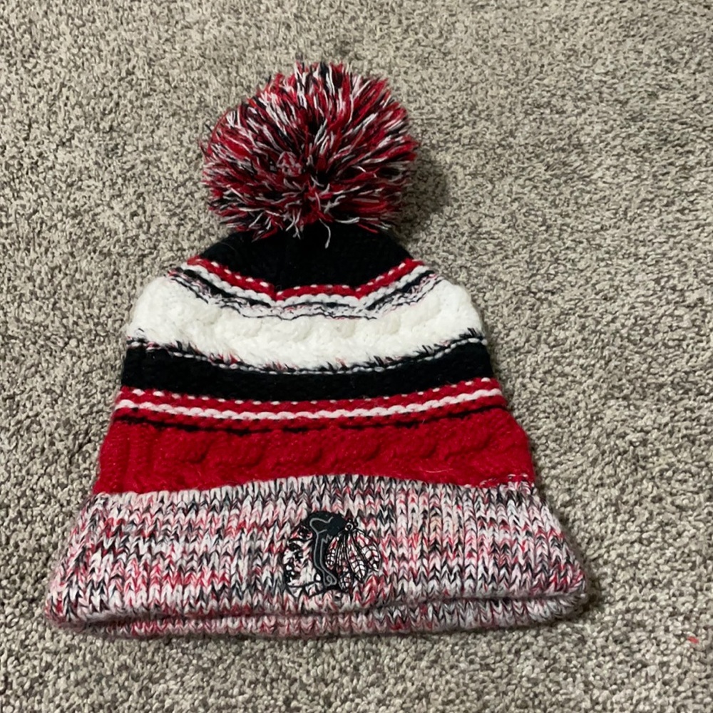 Winterhawks beanie, never worn in great condition.